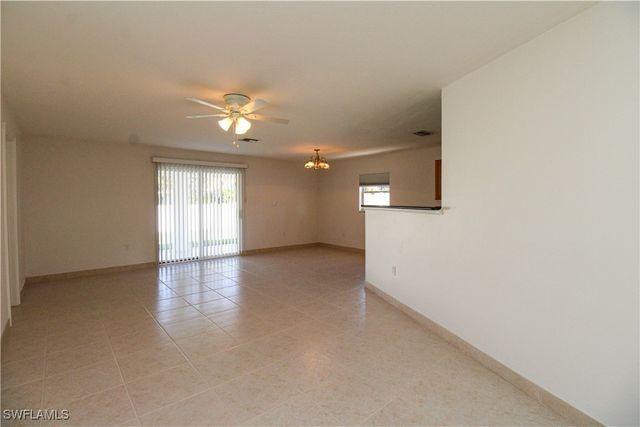 615 108th AVE N, Naples, FL 34108