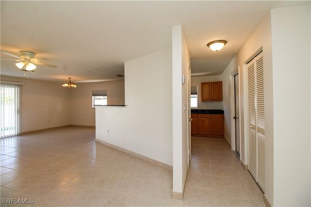 615 108th AVE N, Naples, FL 34108