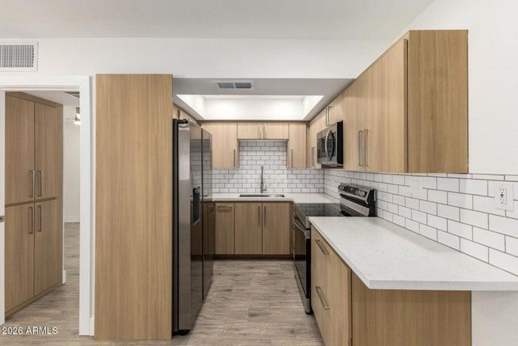 6721 E McDowell Road Unit 302C, Scottsdale, AZ 85257