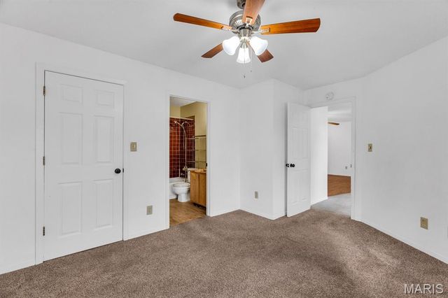 1514 Summer Run Drive 308, Florissant, MO 63033