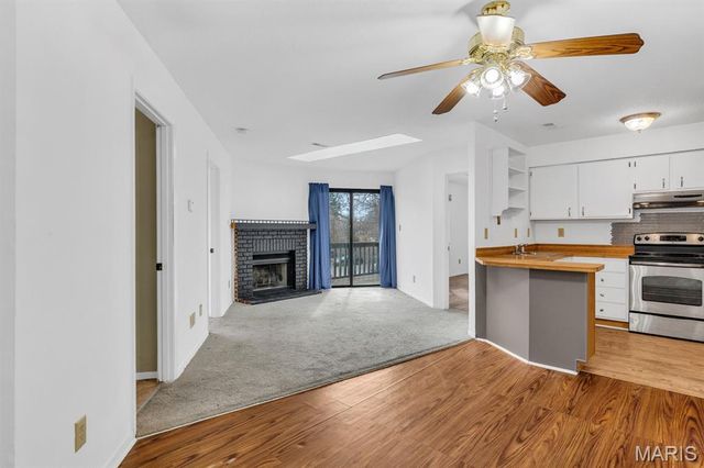 1514 Summer Run Drive 308, Florissant, MO 63033