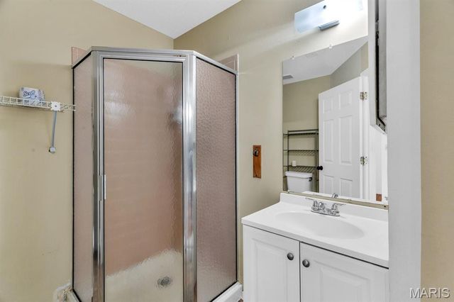 1514 Summer Run Drive 308, Florissant, MO 63033