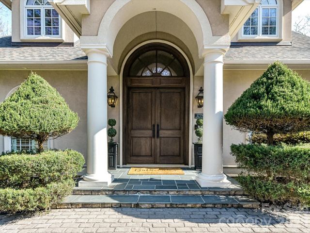 1779 8th Street Drive NW, Hickory, NC 28601