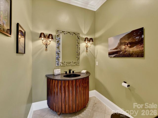 1779 8th Street Drive NW, Hickory, NC 28601