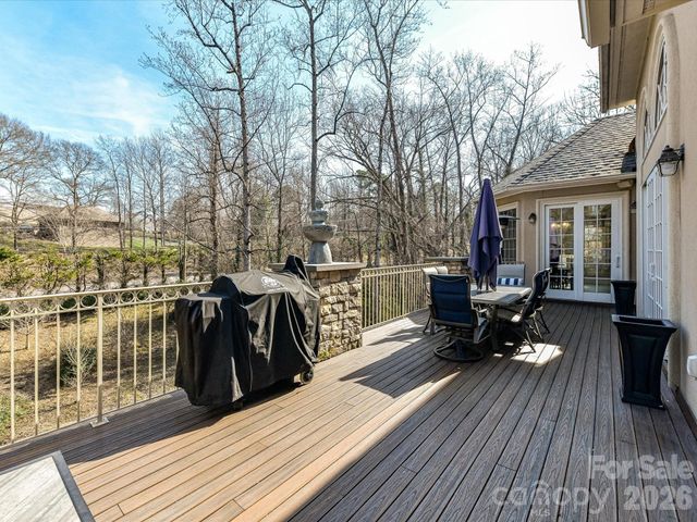 1779 8th Street Drive NW, Hickory, NC 28601