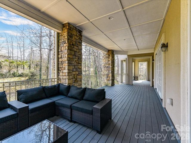 1779 8th Street Drive NW, Hickory, NC 28601