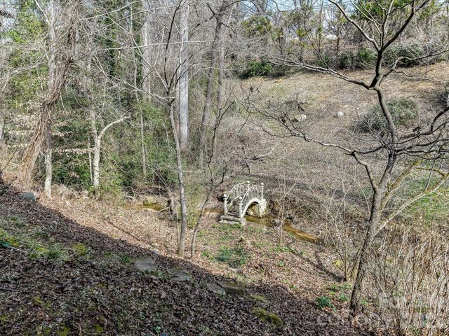 1779 8th Street Drive NW, Hickory, NC 28601