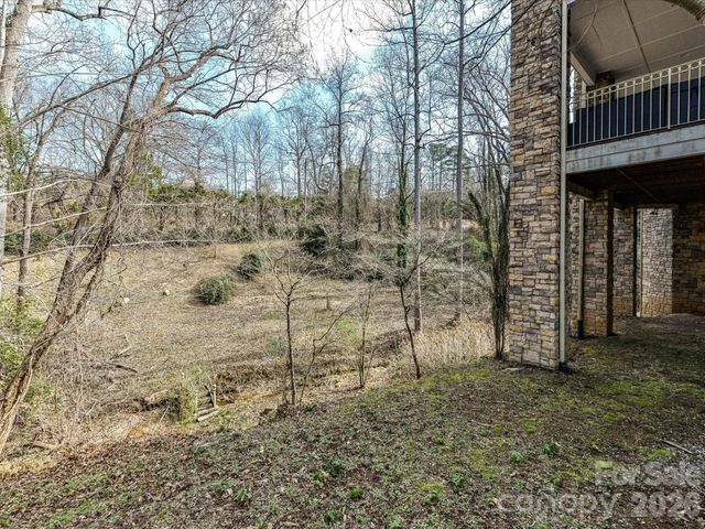 1779 8th Street Drive NW, Hickory, NC 28601