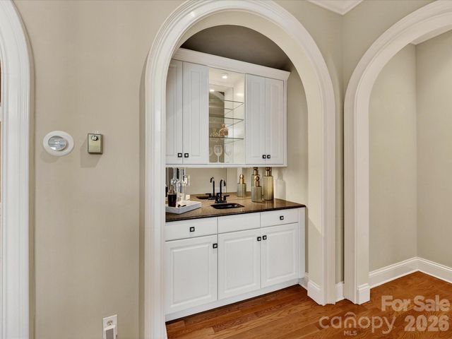 1779 8th Street Drive NW, Hickory, NC 28601