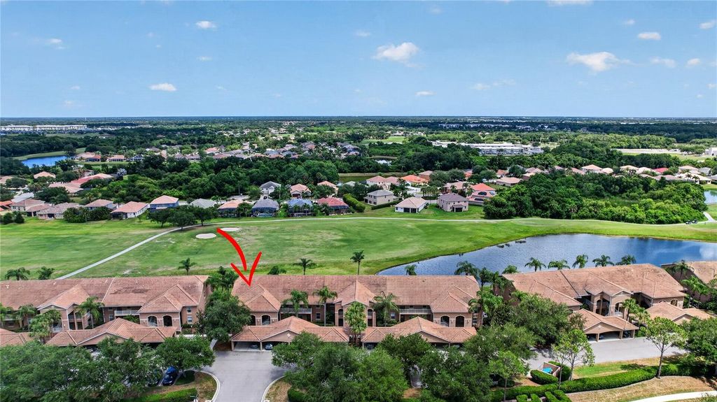 915 FAIRWAYCOVE LANE 101, BRADENTON, FL 34212 — photo 2