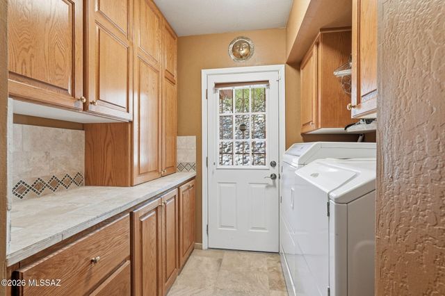 3901 N Rio Verde Vista Drive, Tucson, AZ 85750