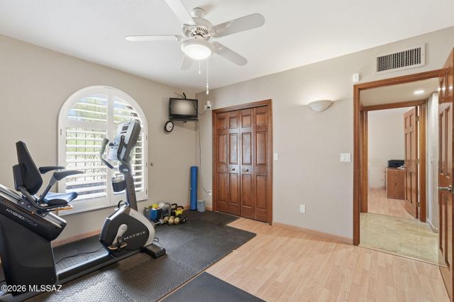3901 N Rio Verde Vista Drive, Tucson, AZ 85750