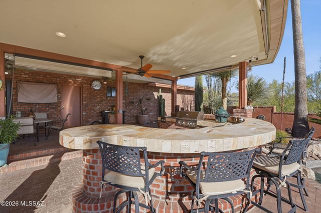 3901 N Rio Verde Vista Drive, Tucson, AZ 85750