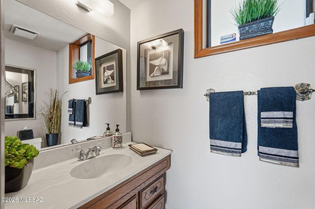 3901 N Rio Verde Vista Drive, Tucson, AZ 85750