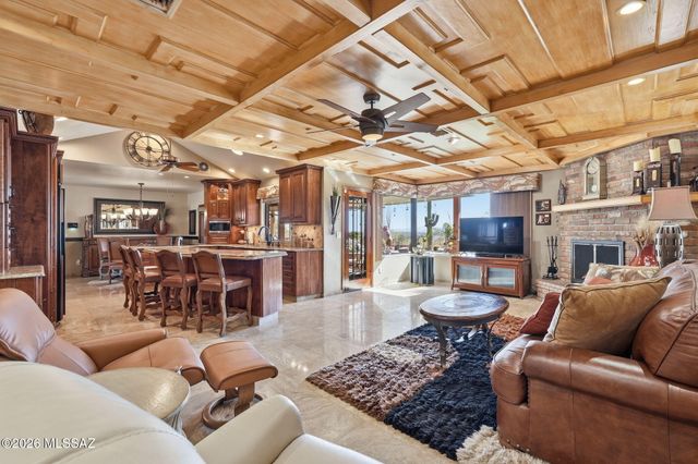 3901 N Rio Verde Vista Drive, Tucson, AZ 85750