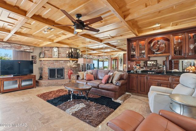 3901 N Rio Verde Vista Drive, Tucson, AZ 85750
