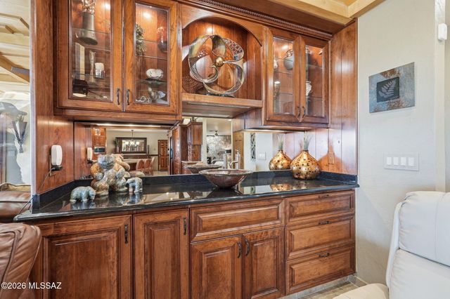 3901 N Rio Verde Vista Drive, Tucson, AZ 85750