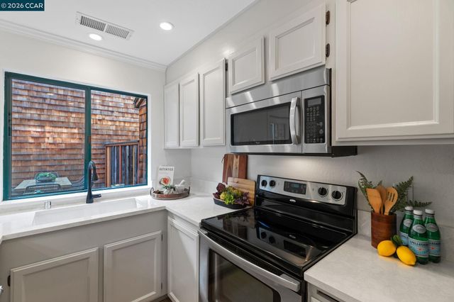 417 Westcliffe Pl, Walnut Creek, CA 94597