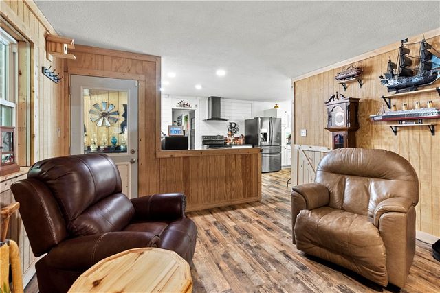 89 Creekview Road, Harrison, AR 72601