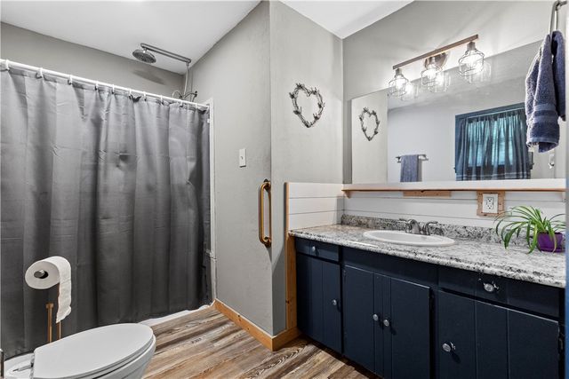 89 Creekview Road, Harrison, AR 72601