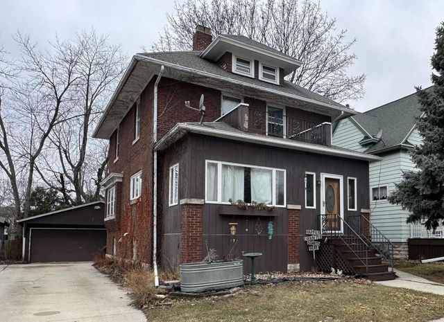 58 CHAMPION AVENUE, Fond Du Lac, WI 54935