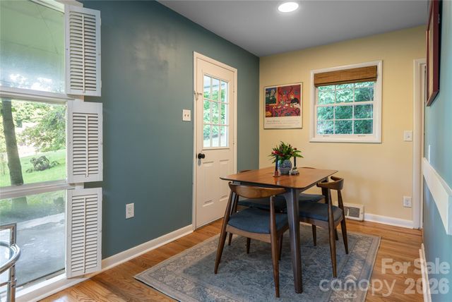 246 North Fork Road, Black Mountain, NC 28711
