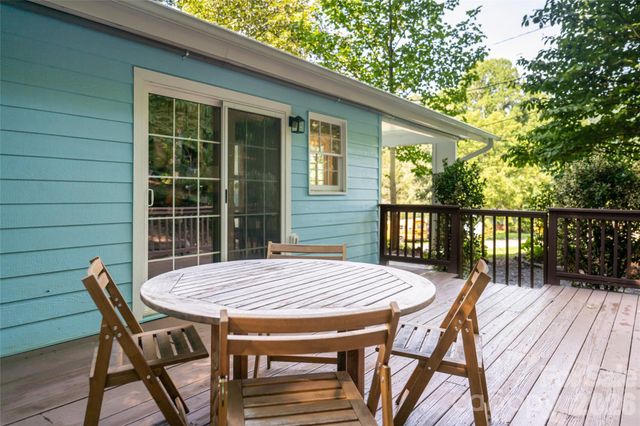 246 North Fork Road, Black Mountain, NC 28711