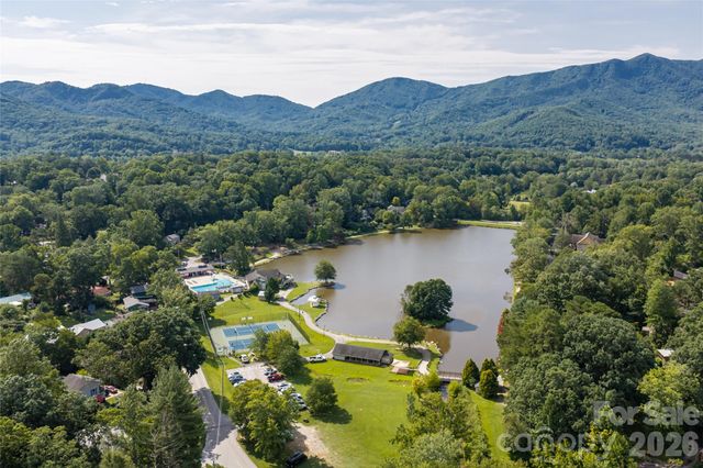 246 North Fork Road, Black Mountain, NC 28711