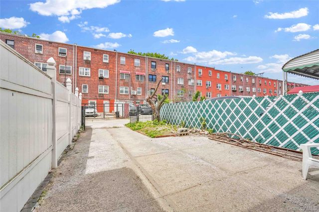 644 E 59th Street, Brooklyn, NY 11234