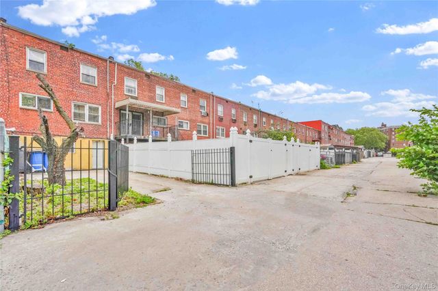 644 E 59th Street, Brooklyn, NY 11234