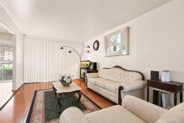 644 E 59th Street, Brooklyn, NY 11234