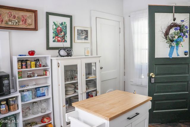 802 Creek Road, Crown Point, NY 12928