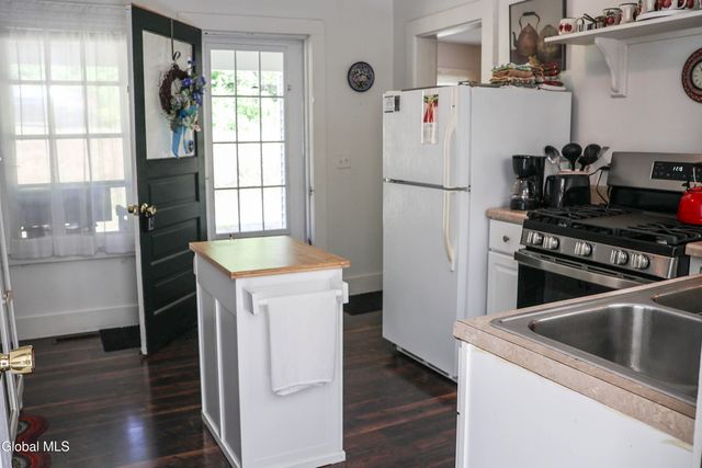 802 Creek Road, Crown Point, NY 12928