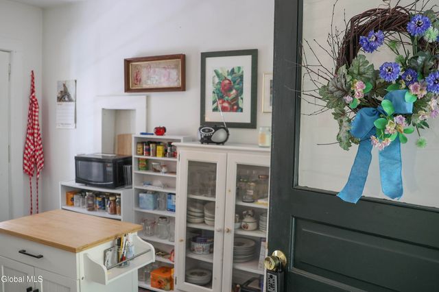 802 Creek Road, Crown Point, NY 12928