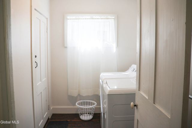 802 Creek Road, Crown Point, NY 12928