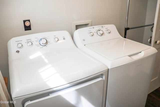 802 Creek Road, Crown Point, NY 12928