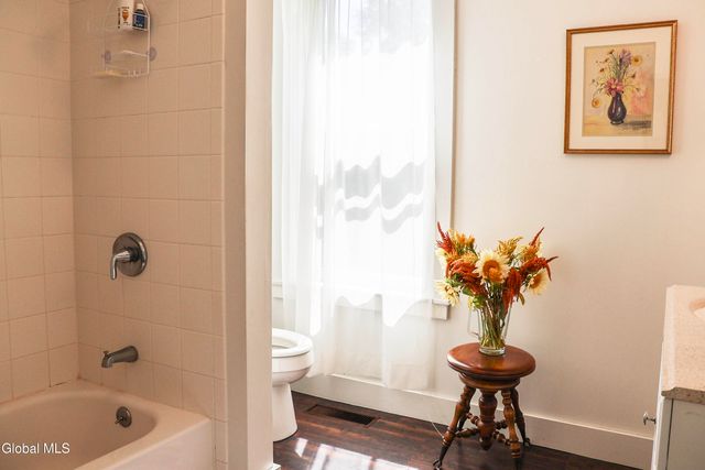 802 Creek Road, Crown Point, NY 12928