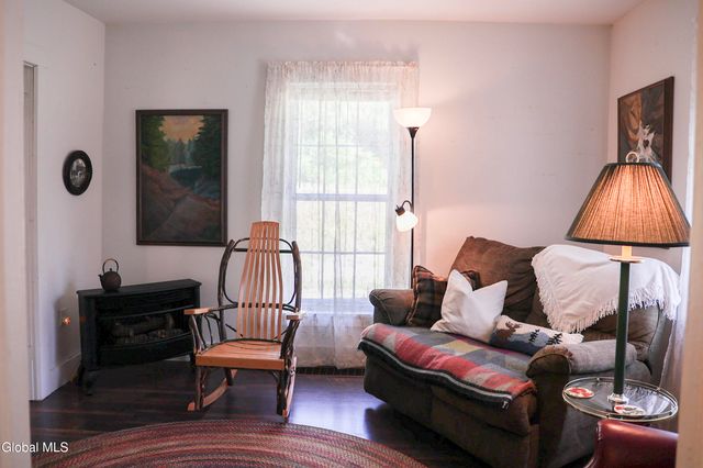 802 Creek Road, Crown Point, NY 12928