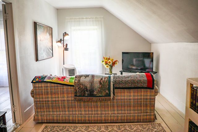 802 Creek Road, Crown Point, NY 12928