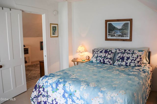 802 Creek Road, Crown Point, NY 12928