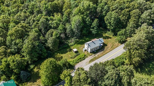 802 Creek Road, Crown Point, NY 12928
