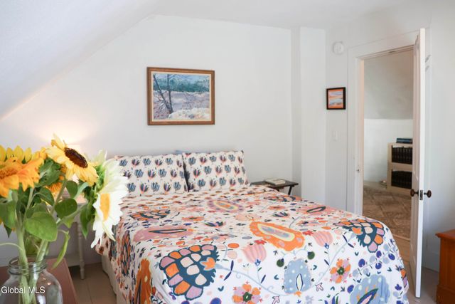 802 Creek Road, Crown Point, NY 12928