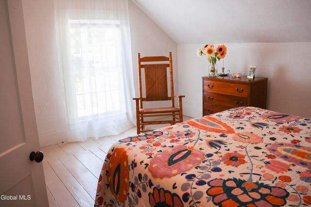 802 Creek Road, Crown Point, NY 12928