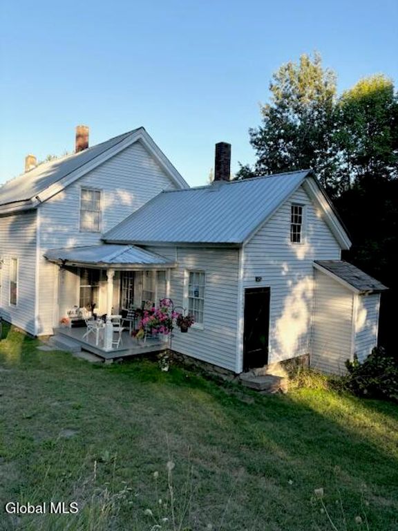 802 Creek Road, Crown Point, NY 12928