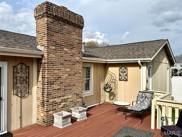 15446 Grantley Drive, Chesterfield, MO 63017