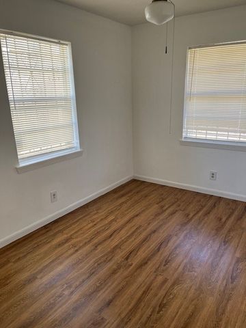 232 E Gregg Street, Shreveport, LA 71104