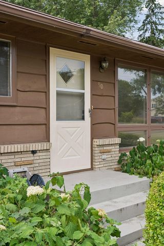 90 County Road F W, Vadnais Heights, MN 55127