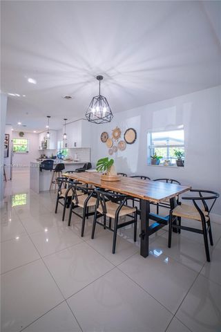 5955 SW 64th Ave, South Miami, FL 33143