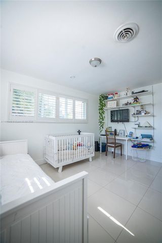 5955 SW 64th Ave, South Miami, FL 33143