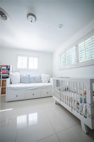 5955 SW 64th Ave, South Miami, FL 33143